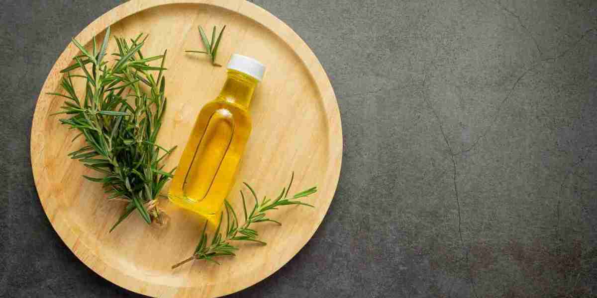 Rosemary Oil for Hair Growth: How to Achieve Thick, Lustrous Hair in India